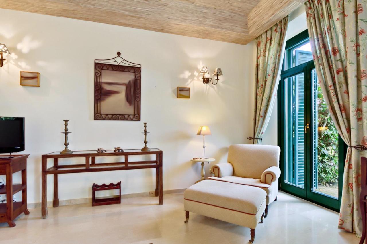 Adosado En Ribera Del Emperador Villa Sotogrande Bagian luar foto