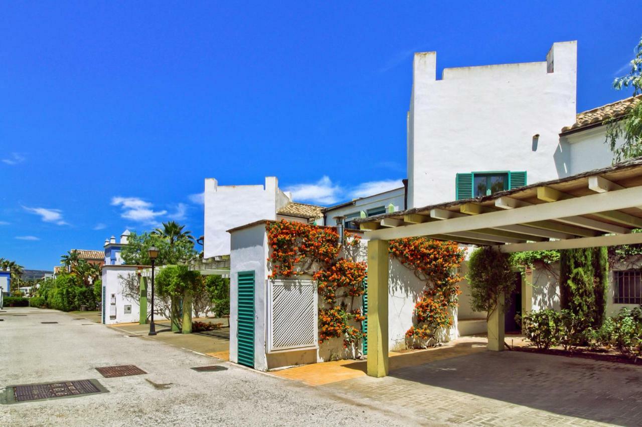 Adosado En Ribera Del Emperador Villa Sotogrande Bagian luar foto